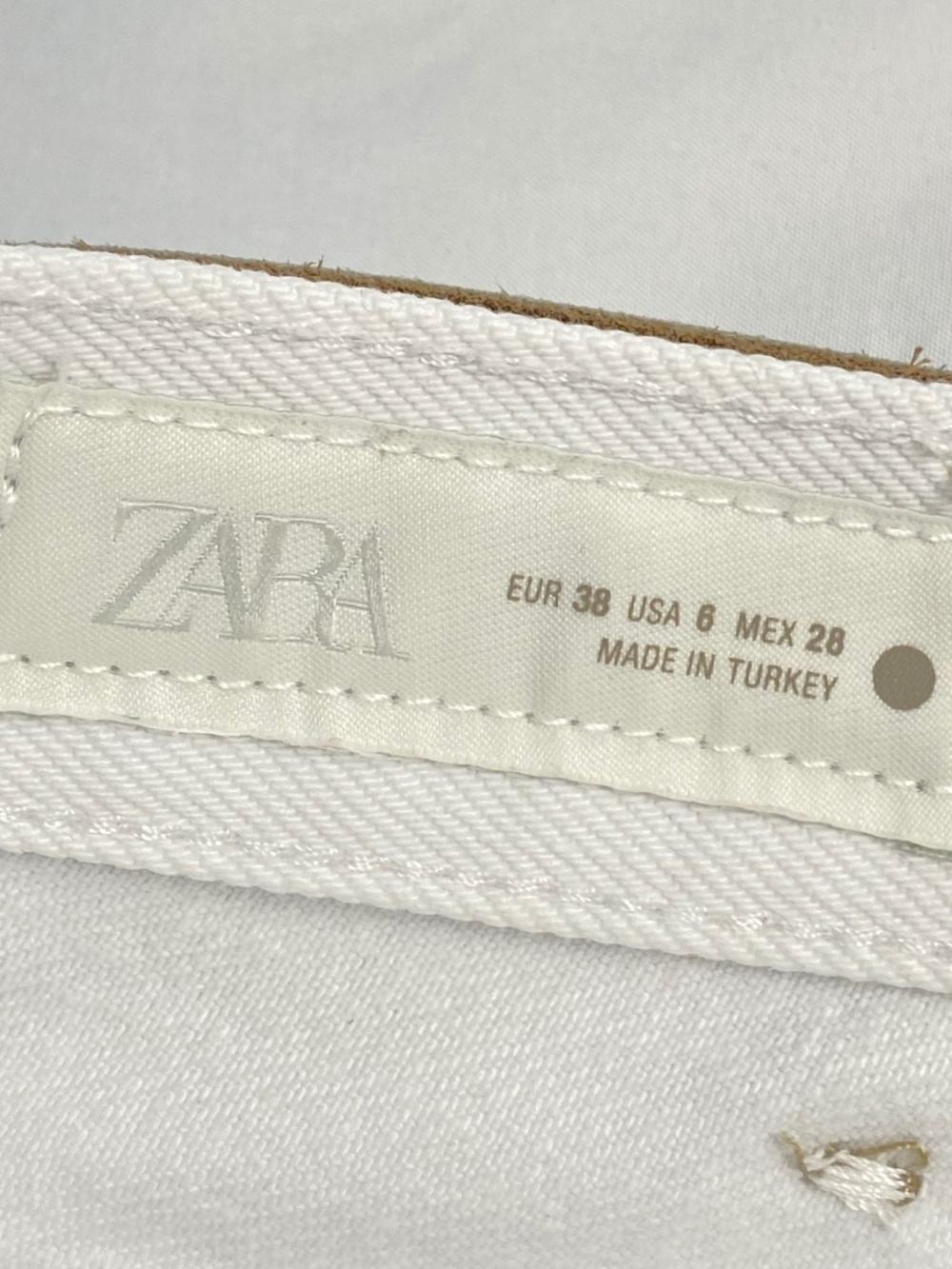 Zara Loose Wide Leg Mid-Rise Cotton Jean in White Size 6 - Picture 4 of 8